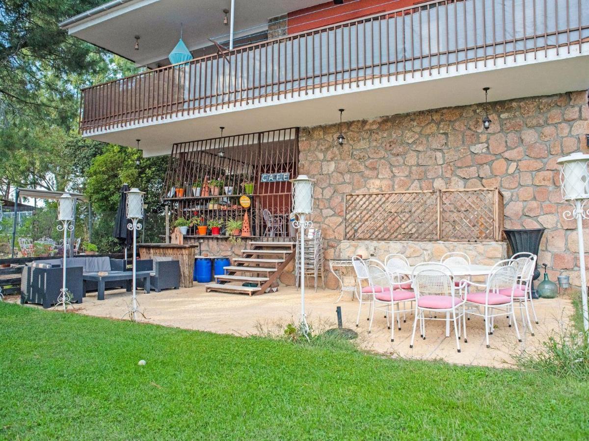 Rural Apartment With Shared Garden Pool And Spa กาลาปาการ์ ภายนอก รูปภาพ