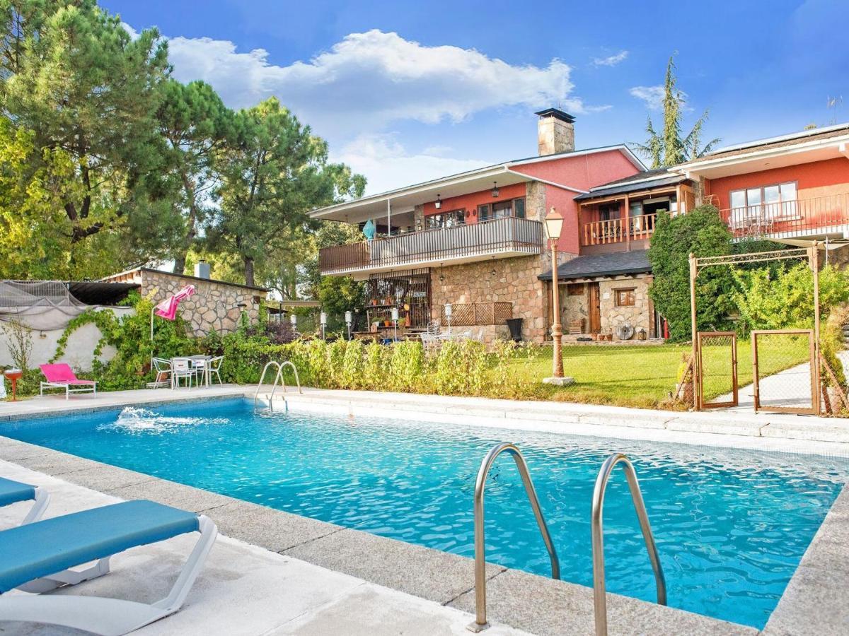 Rural Apartment With Shared Garden Pool And Spa กาลาปาการ์ ห้อง รูปภาพ